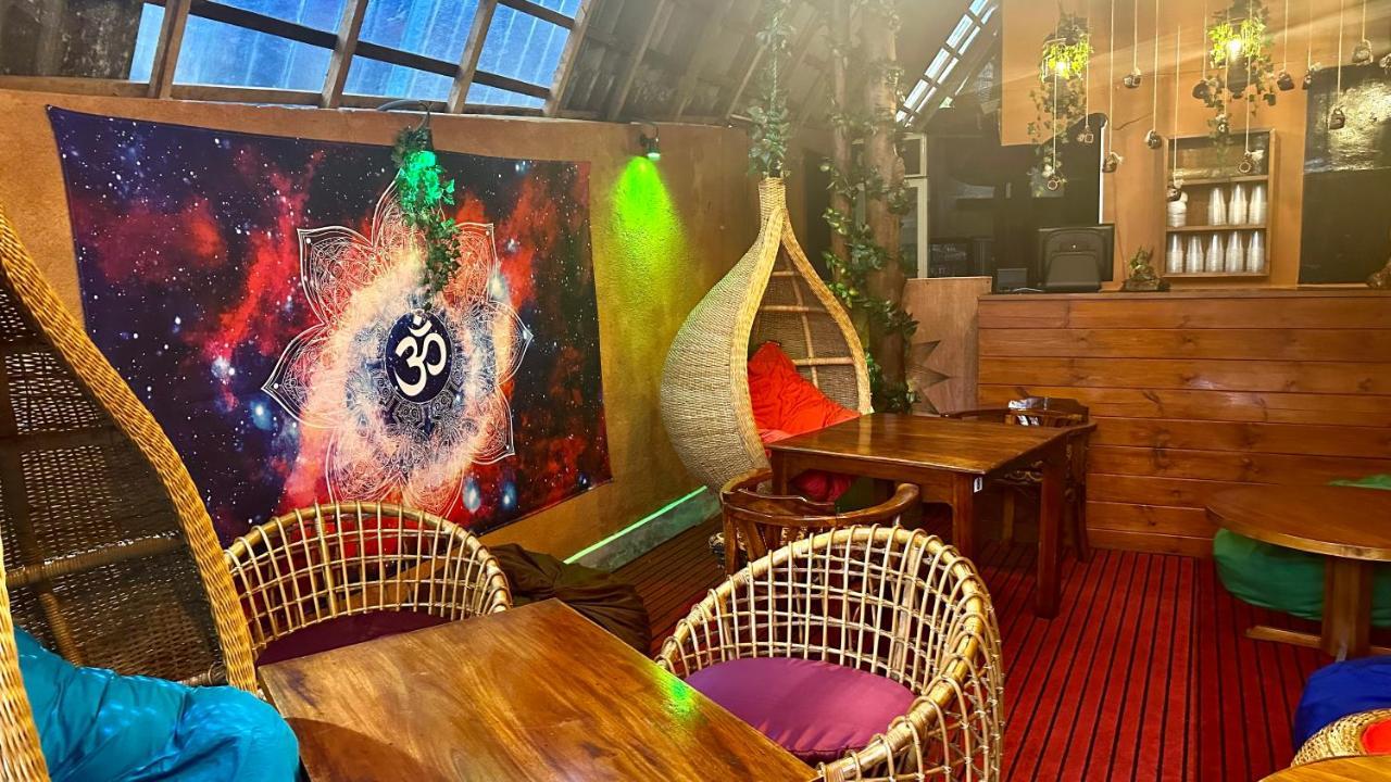 A Lounge Hostel And Cafe Ella Exteriér fotografie